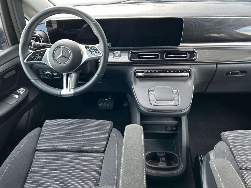Mercedes-Benz EQV 300