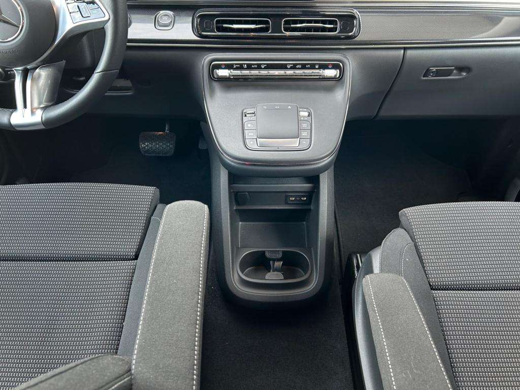 Mercedes-Benz EQV 300