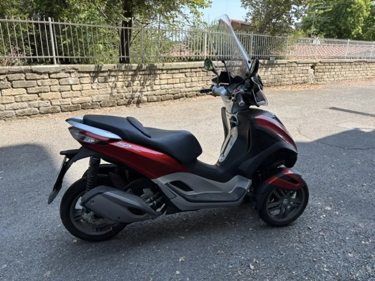 Piaggio MP3 300