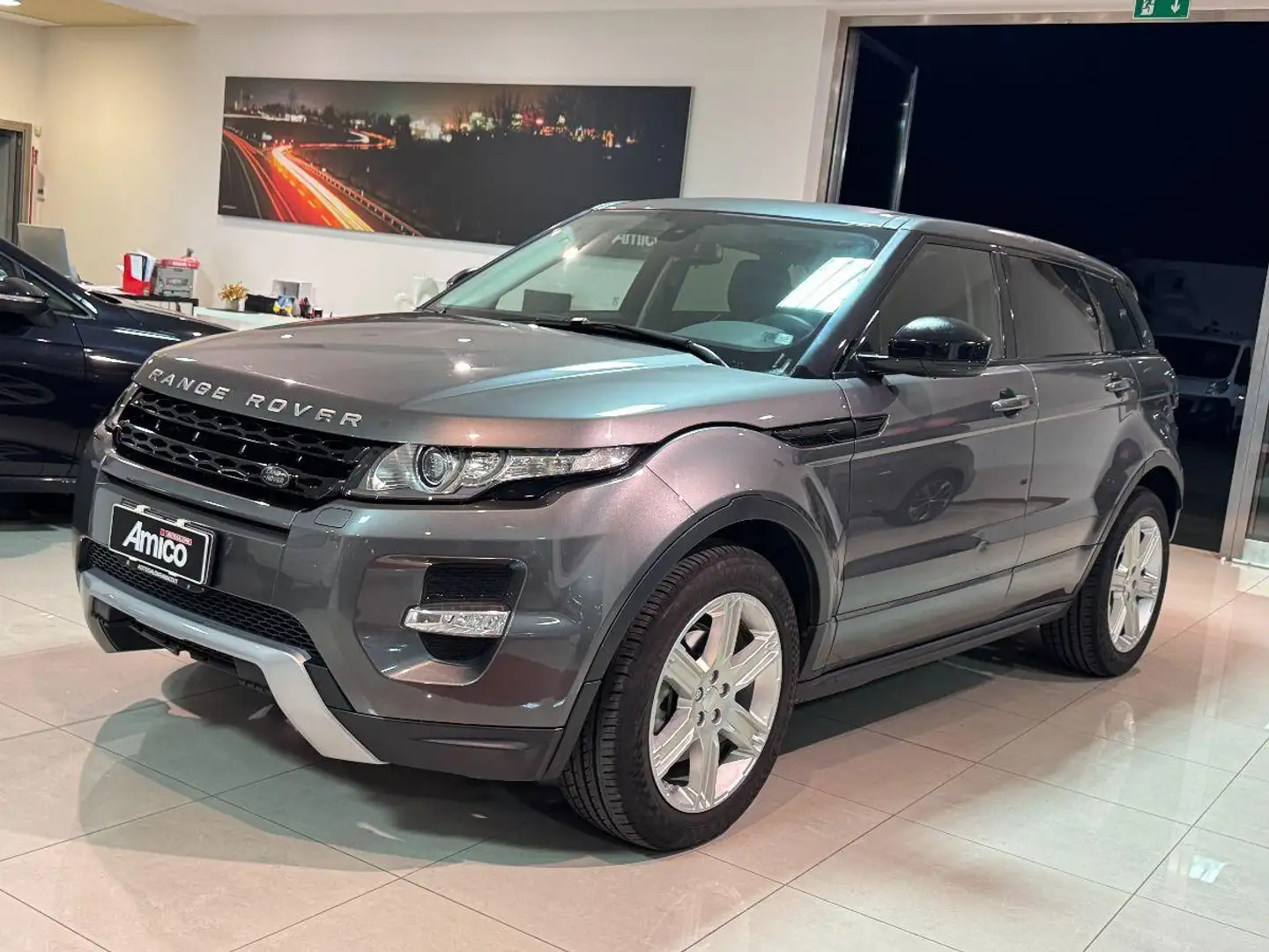 Land Rover Range Rover Evoque 2.2 TD4 5p. Dynamic Solo 130.000km Gris - 1