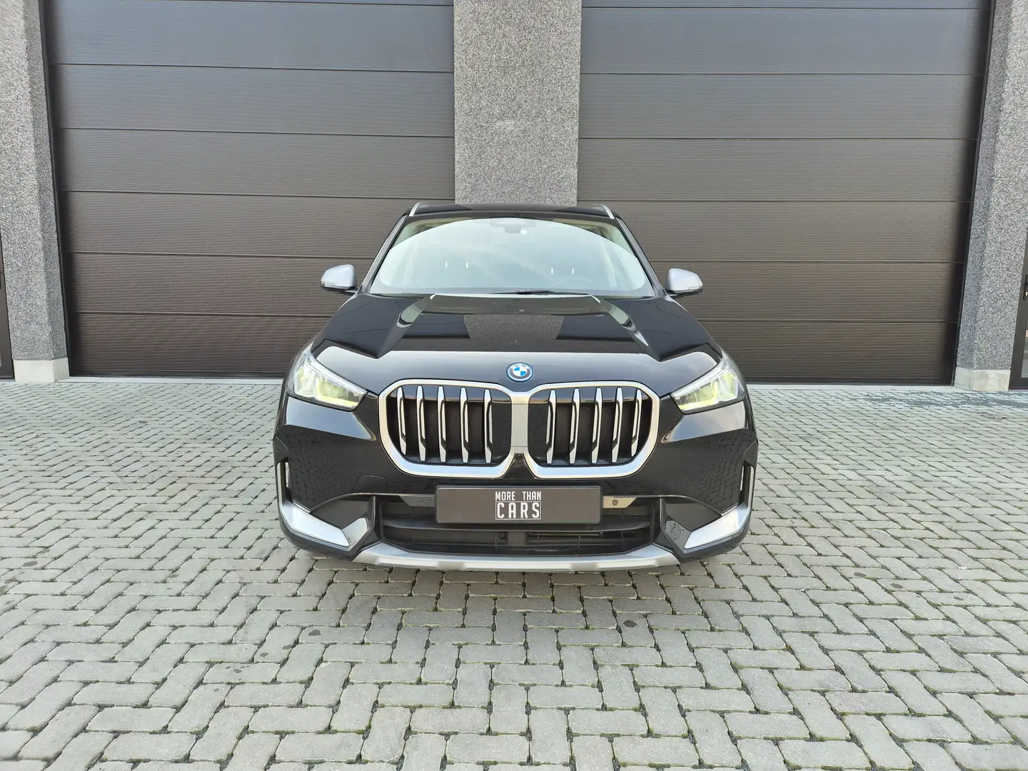 BMW X1 xDrive25e X-Line LED Leder Sportzetels Camera Zwart - 2