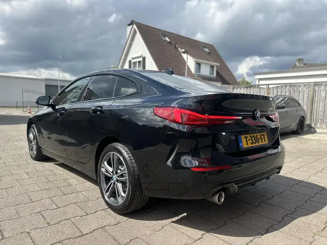 BMW 2 Series view 6