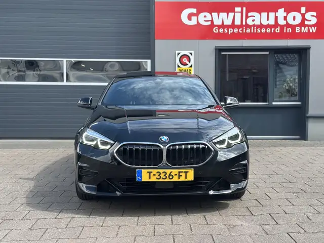 BMW 2 Series view 23