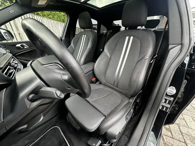 BMW 2 Series view 21