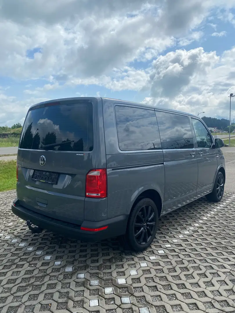 Volkswagen T6 Kombi Grau - 2