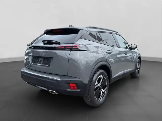 Peugeot 2008 view 5