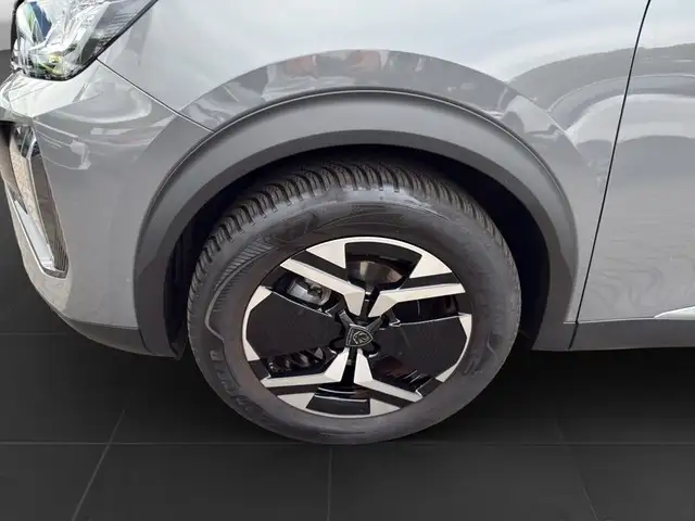 Peugeot 2008 view 7