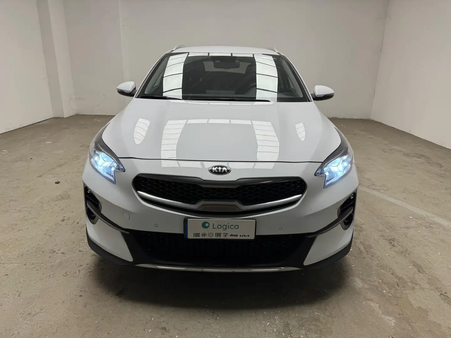 Kia XCeed 1.0 T-GDi High Tech Adas Pack Blanco - 2