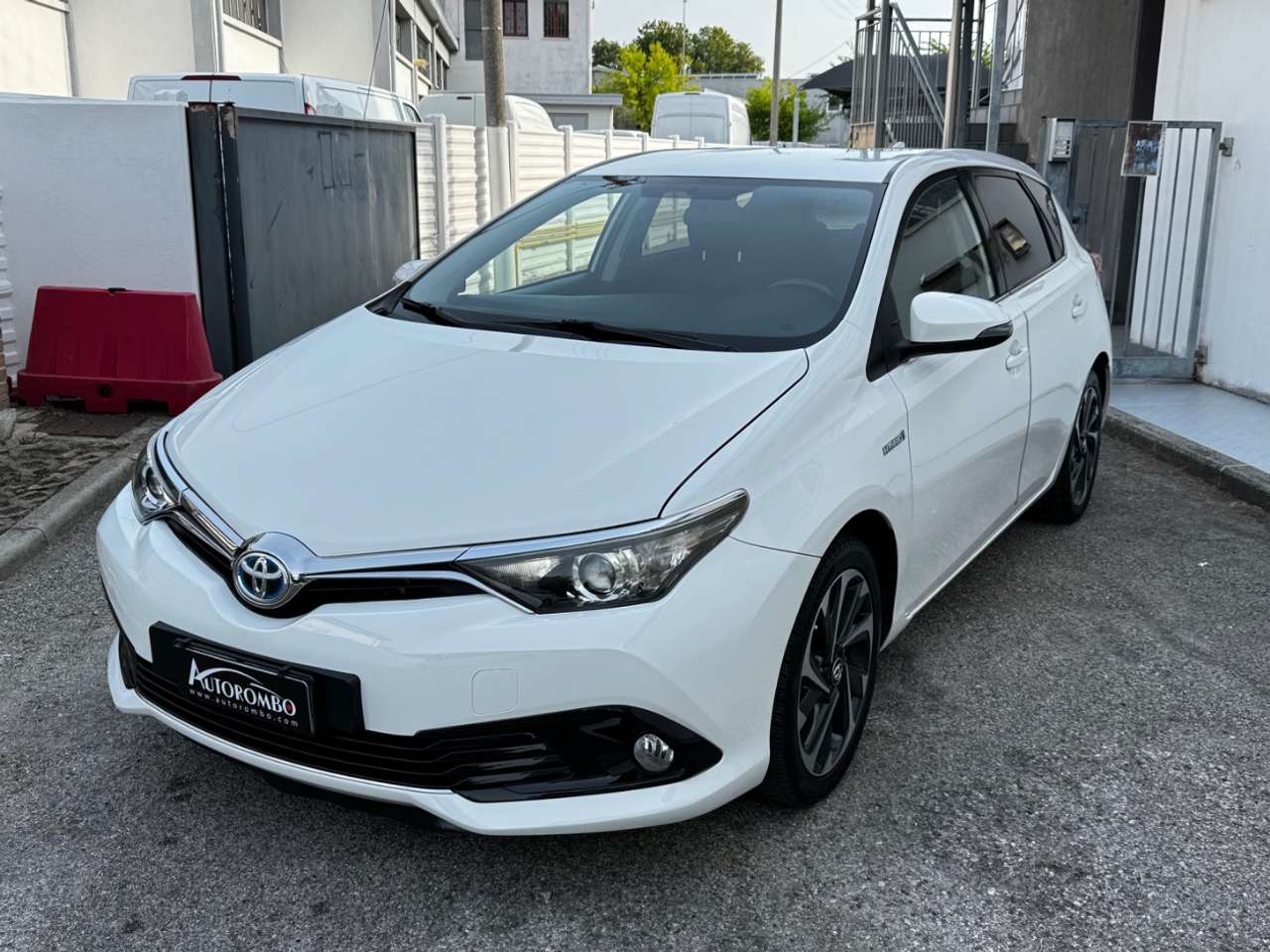Toyota Auris Auris 1.8h Business cvt