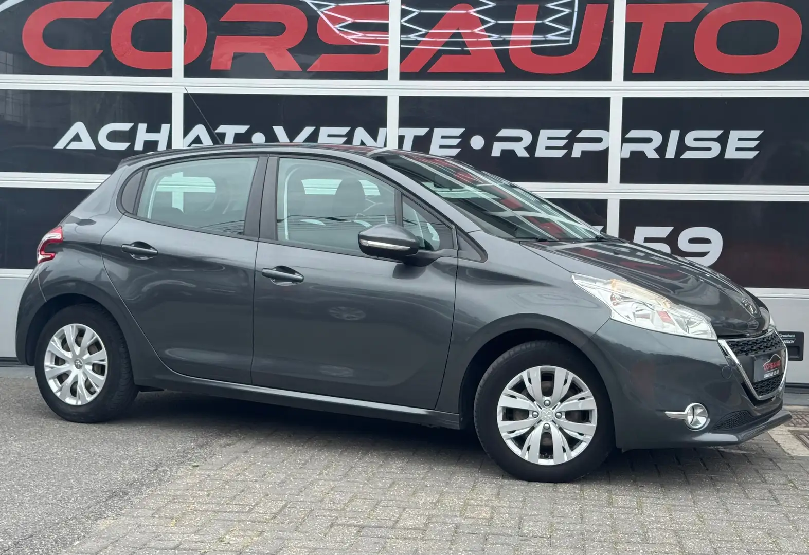 Peugeot 208 1.4 HDi NAVI CRUISE TEL MEDIA DETECT Grijs - 2