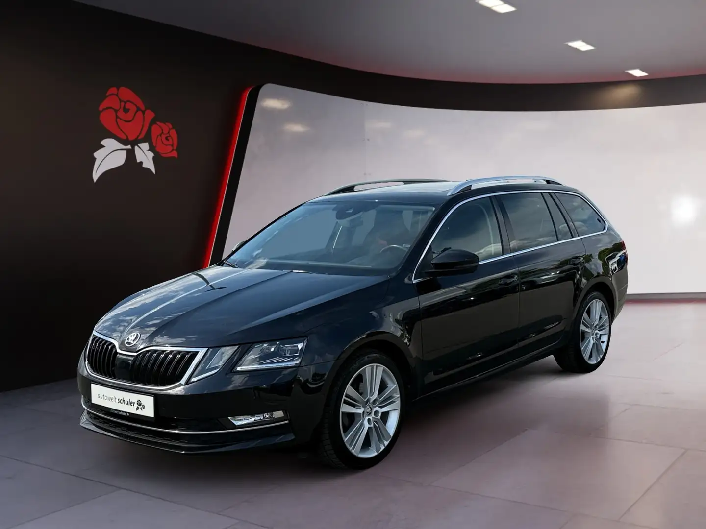 Skoda Octavia Combi 2.0 TDI DSG Style AHK Pano LED Rfk Schwarz - 2