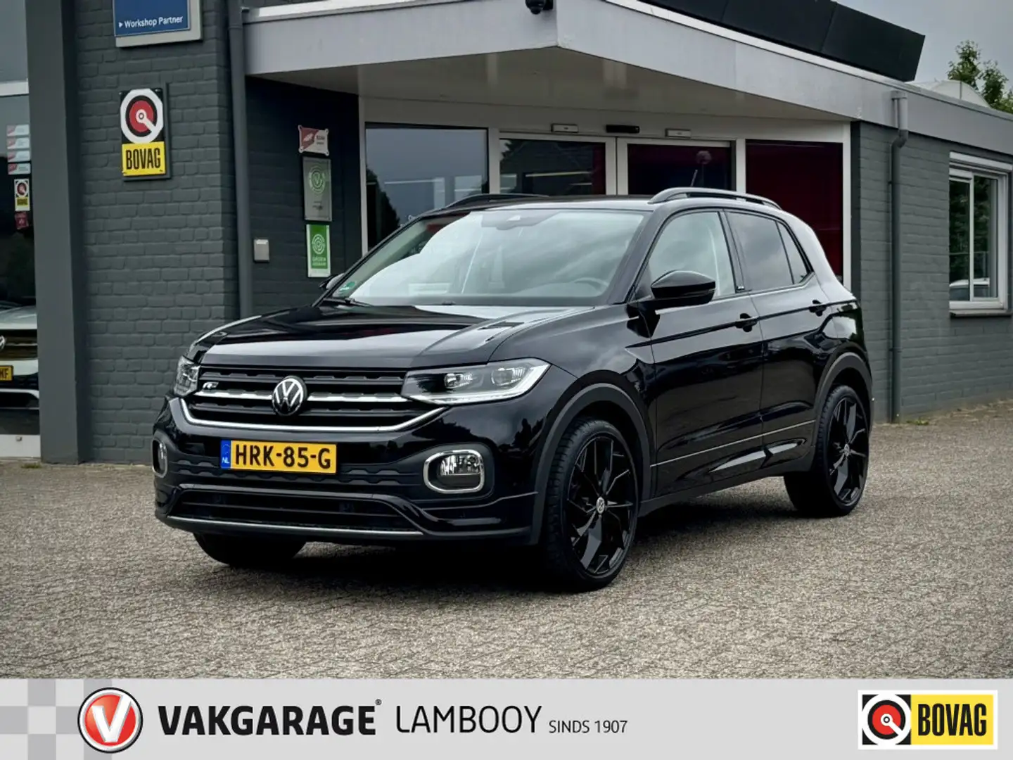 Volkswagen T-Cross 1.0 TSI 110PK R-Line DSG automaat Navi Virtual Zwart - 1