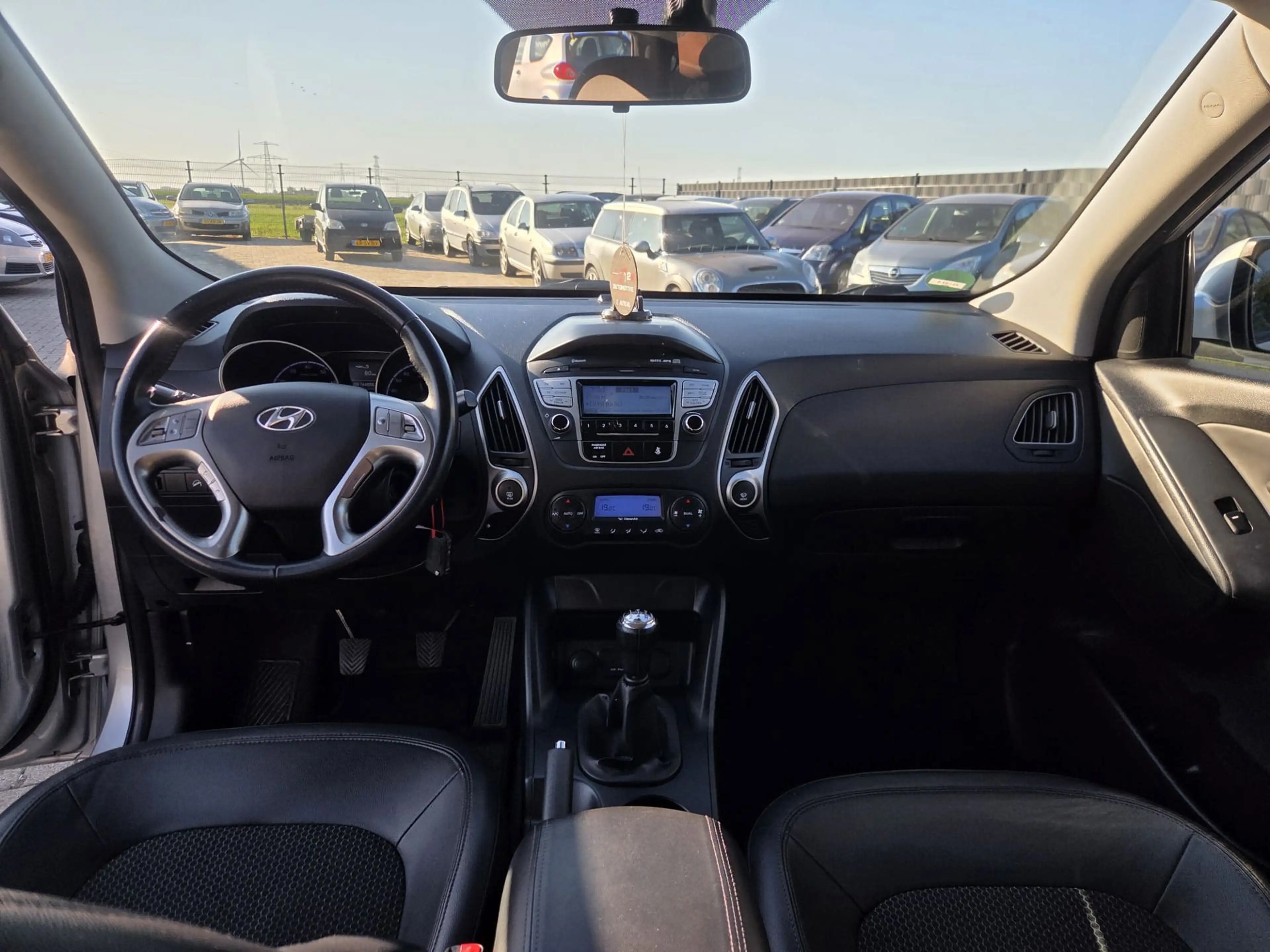 Hyundai iX35 2.0i Active 2010. Climate/Cruise/Trekhaak/Half led — photo 13