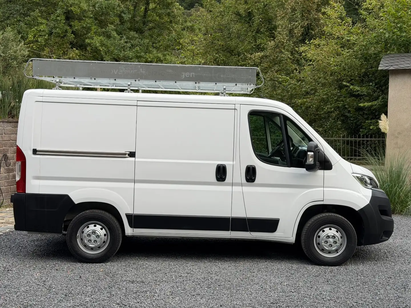 Citroen Jumper Kasten 33 L1H1 ! 140PS Kamera Klima LED Weiß - 2