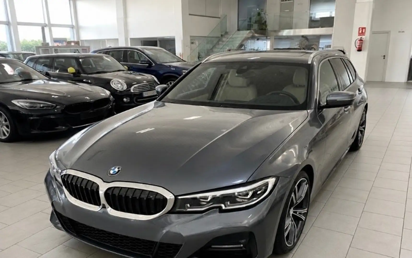 BMW Active Hybrid 5 330i Business - 1