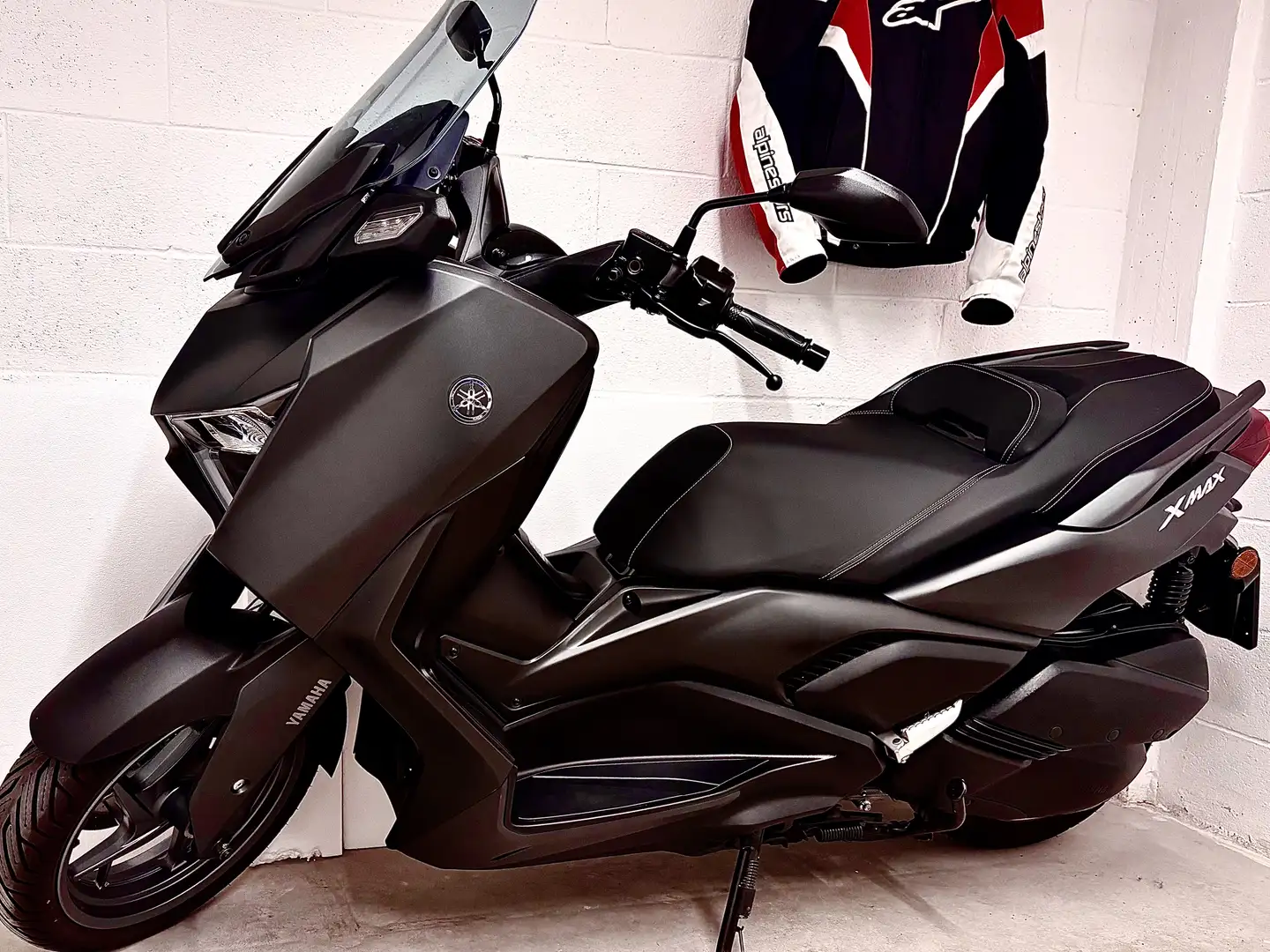 Yamaha X-Max 300 MY 2024 - 1