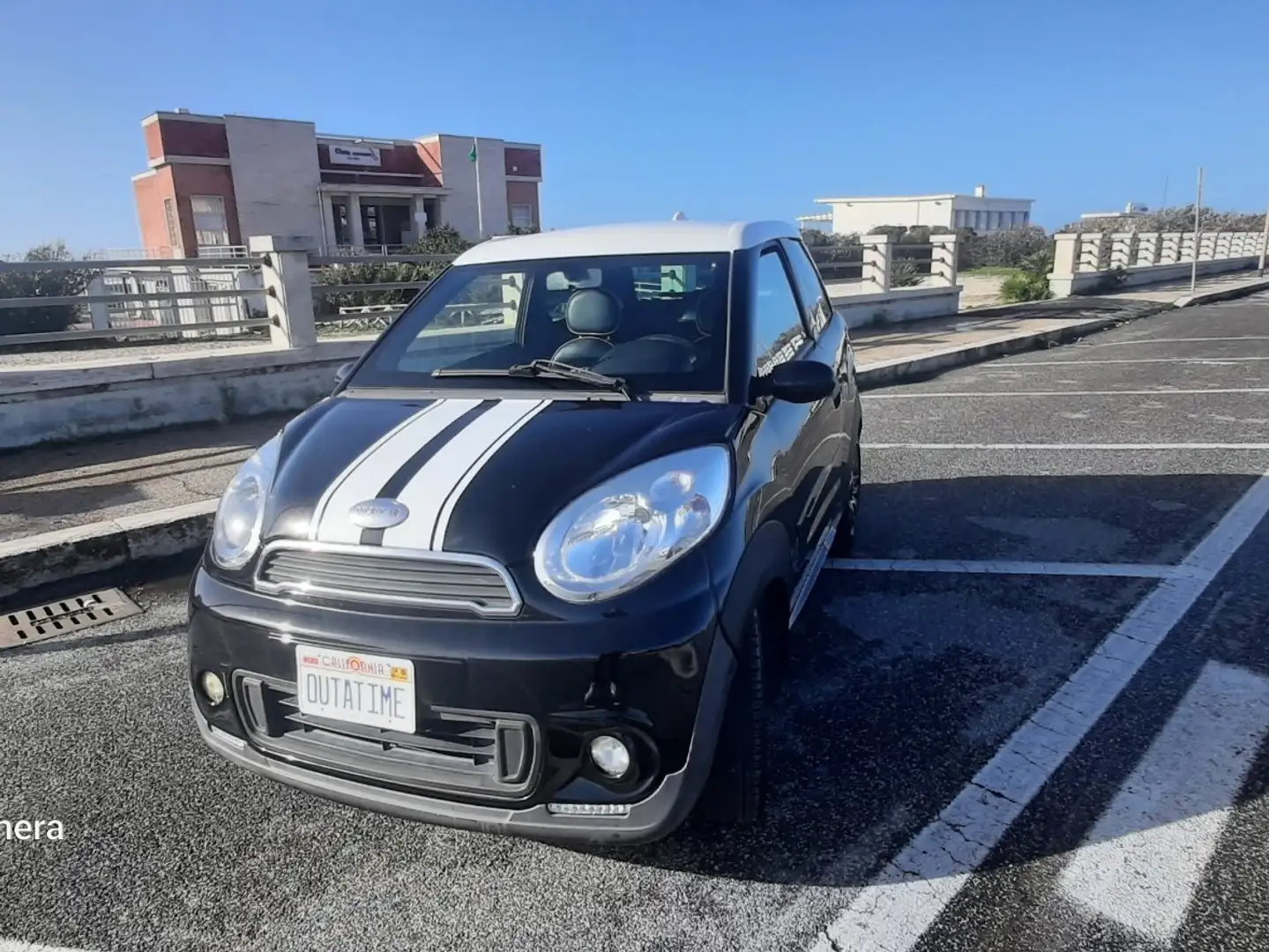 Microcar M8 Schwarz - 1