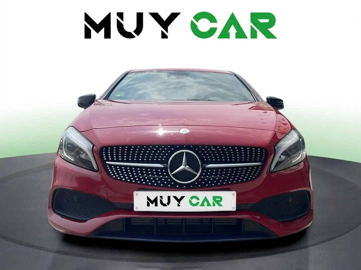 Mercedes-Benz A 180 BE AMG Line Rojo - 2