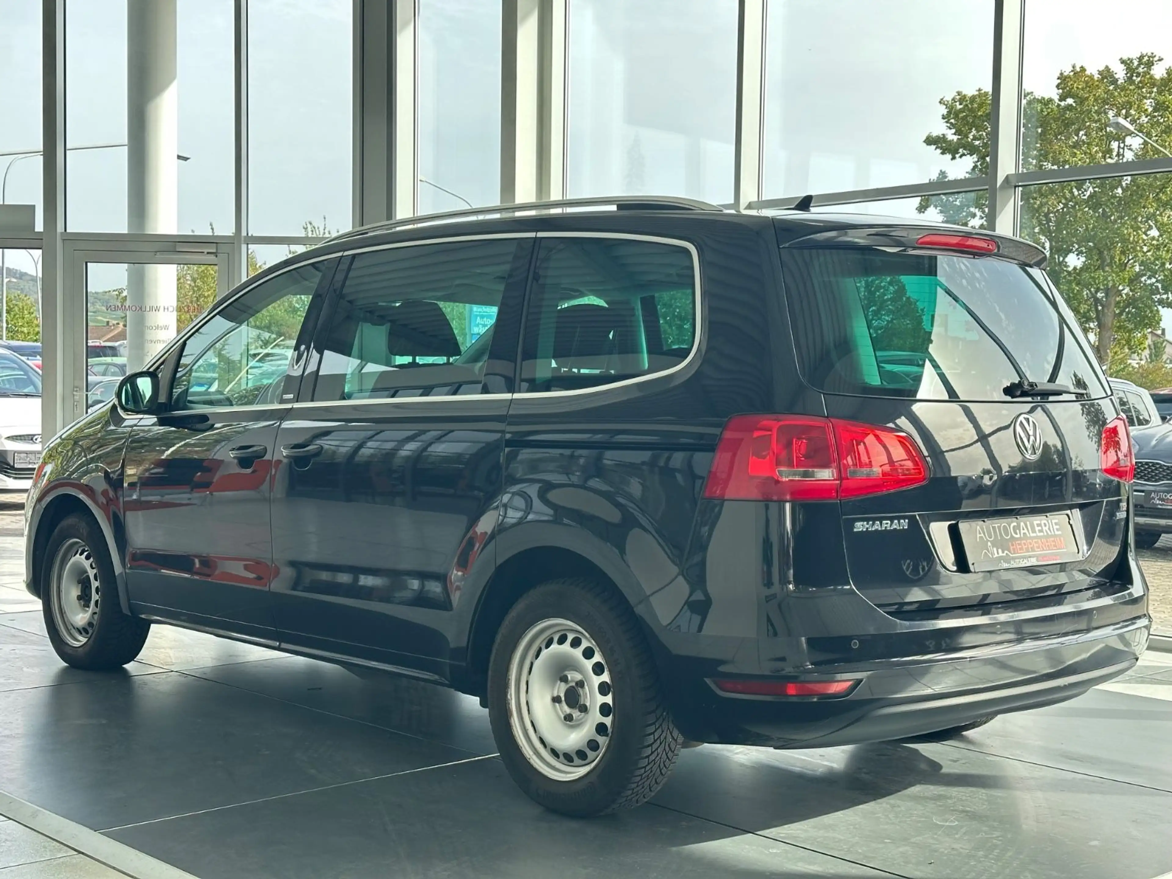 Volkswagen Sharan Style BMT — photo 7