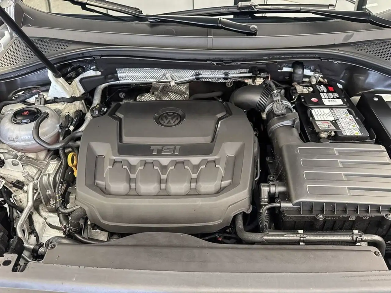 Volkswagen Tiguan снимка Volkswagen Tiguan