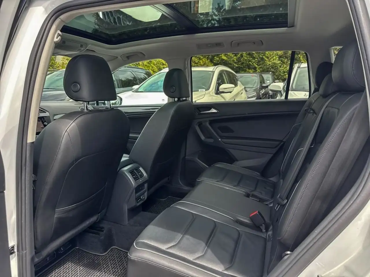 Volkswagen Tiguan снимка Volkswagen Tiguan