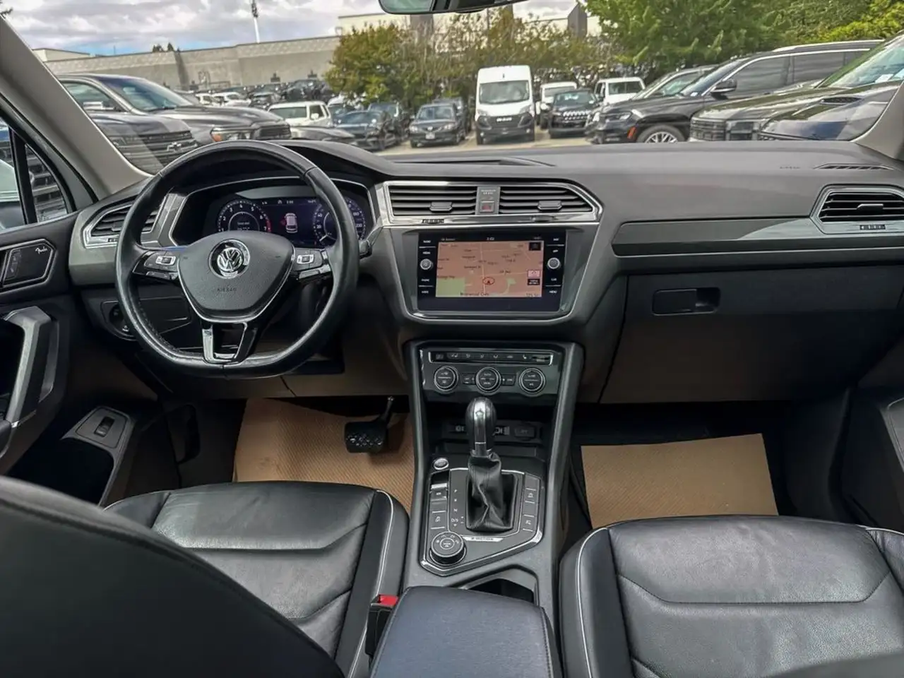 Volkswagen Tiguan снимка Volkswagen Tiguan