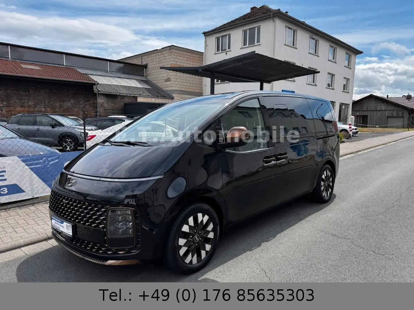 Hyundai STARIA Signature 2WD*VOLL*GARANTIE*7 SITZE*BOSE* Negru - 1