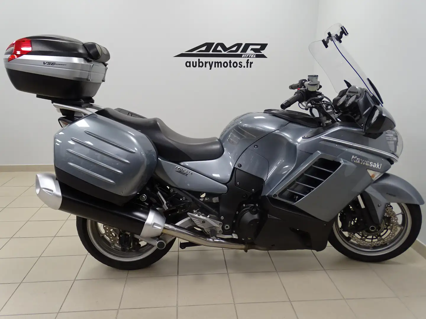 Kawasaki GTR 1400 Gris - 2