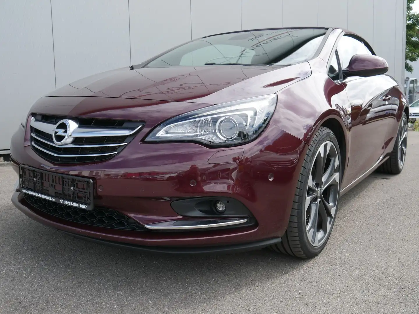 Opel Cascada 1.6 Innovation NAVI/BIXENON/RFK/SITZLÜFT Rouge - 1