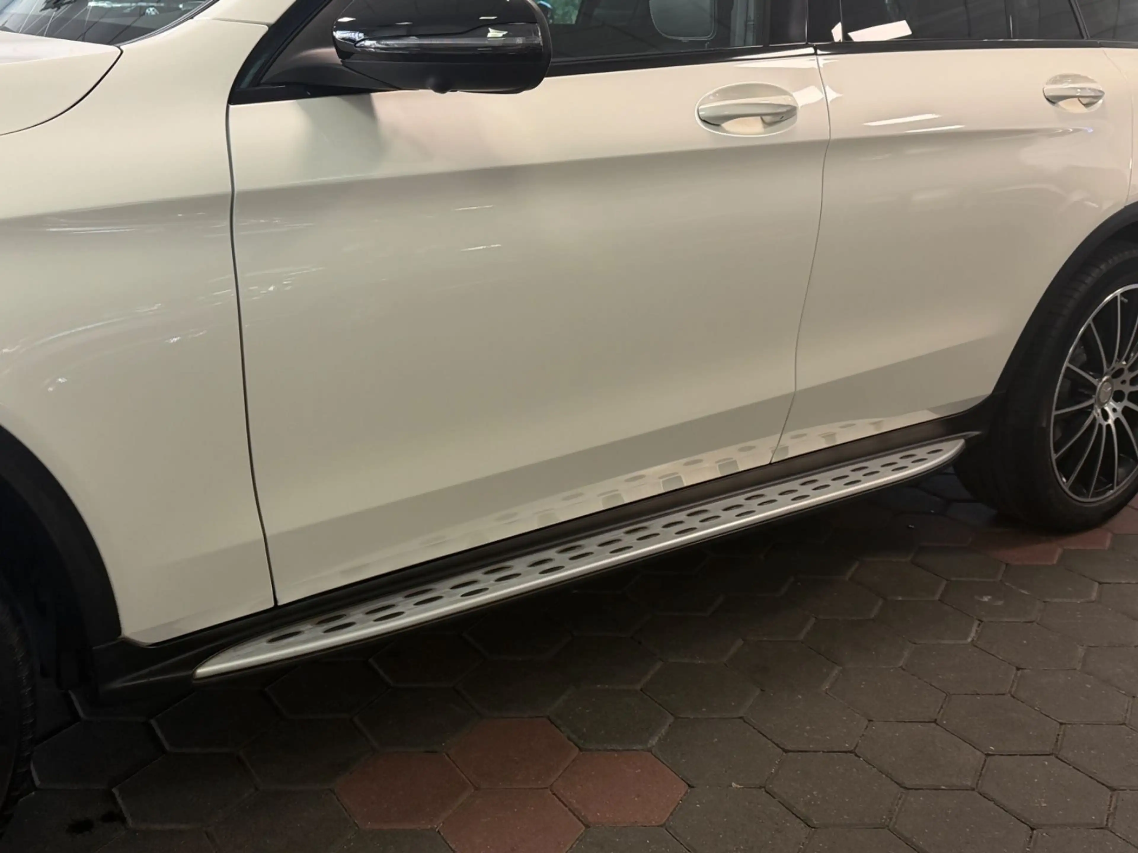 Mercedes-Benz GLC 250 4Matic AMG LINE*DESIGNO*AIRMATIC*LED*6 — photo 7