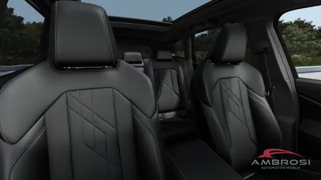 BMW X3 view 12