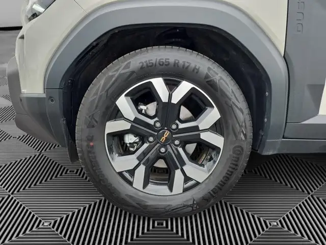 Dacia Duster view 15