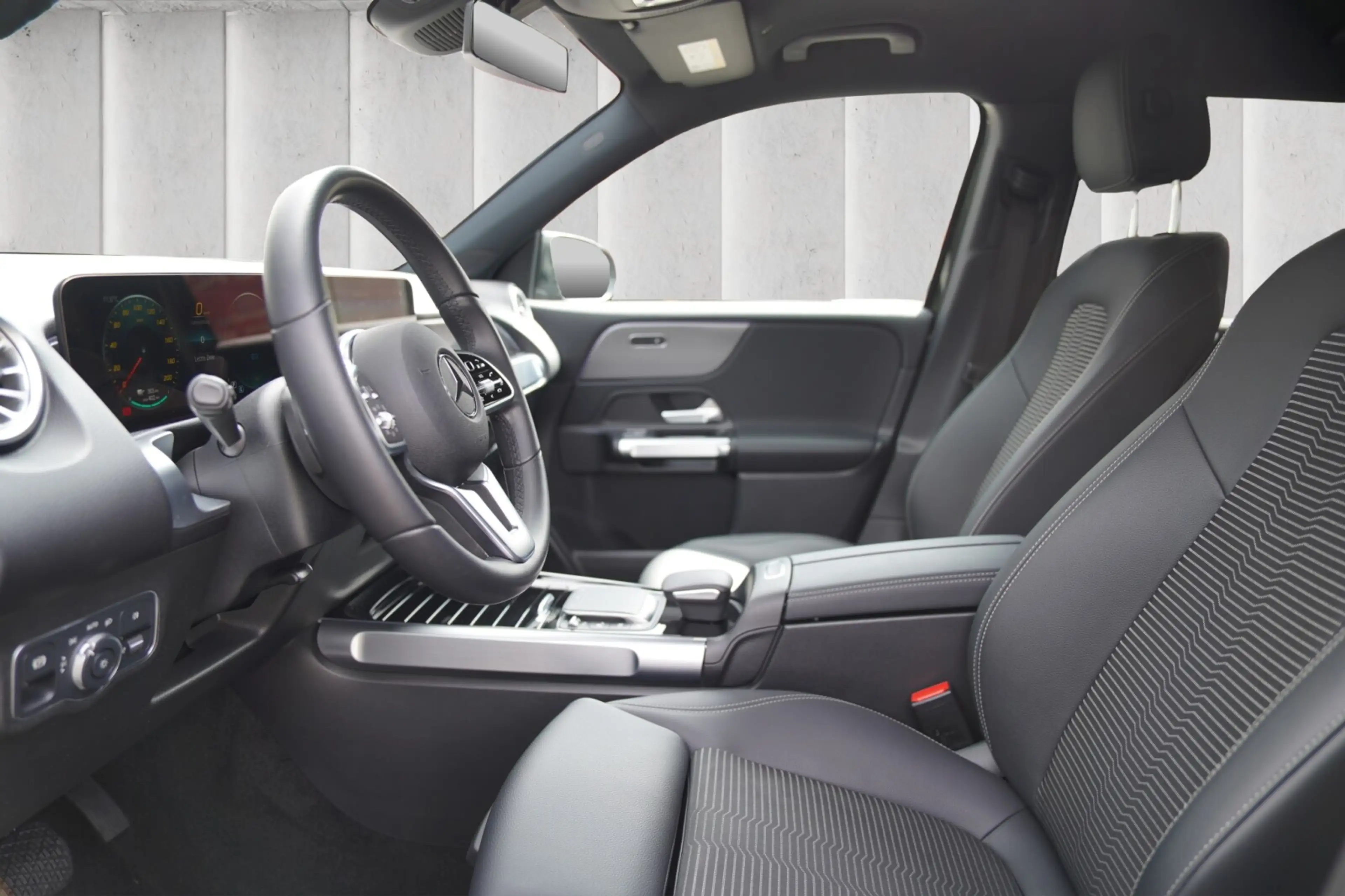 Mercedes-Benz EQB 300 EQB 300 4MATIC Progressive — photo 15