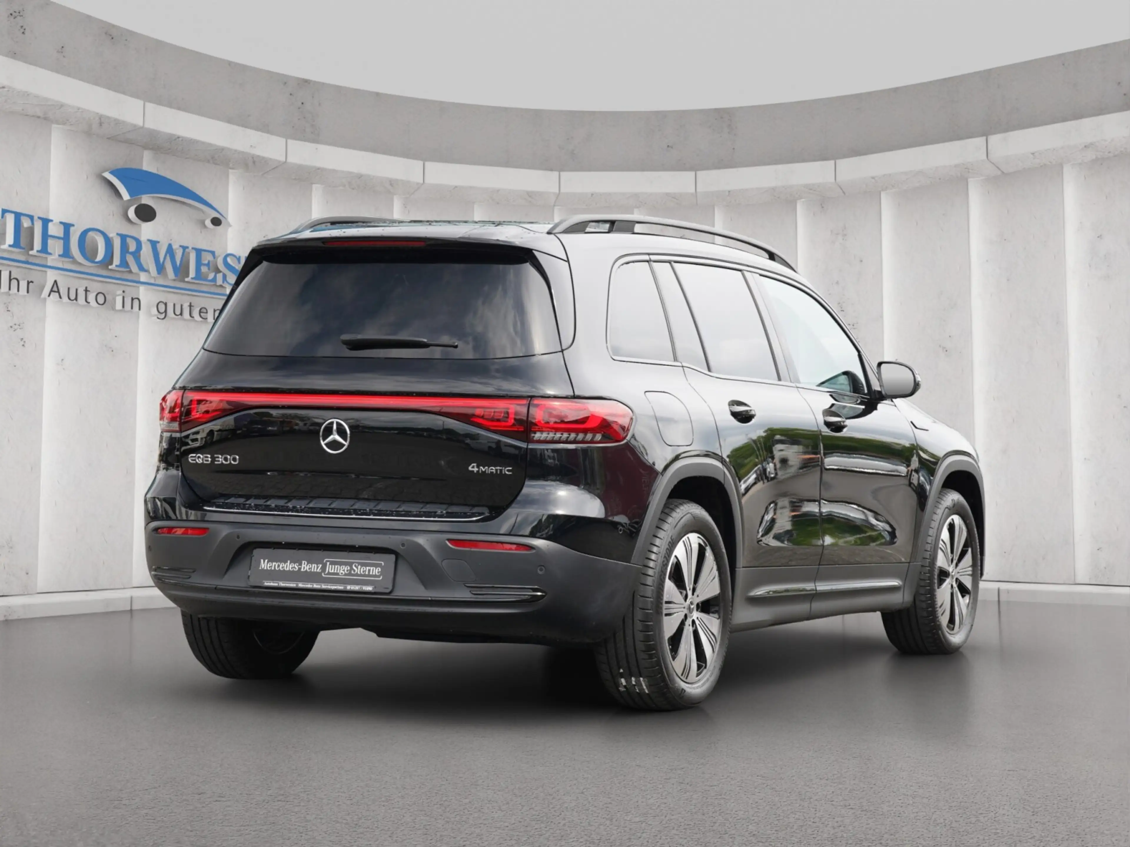 Mercedes-Benz EQB 300 EQB 300 4MATIC Progressive — photo 8