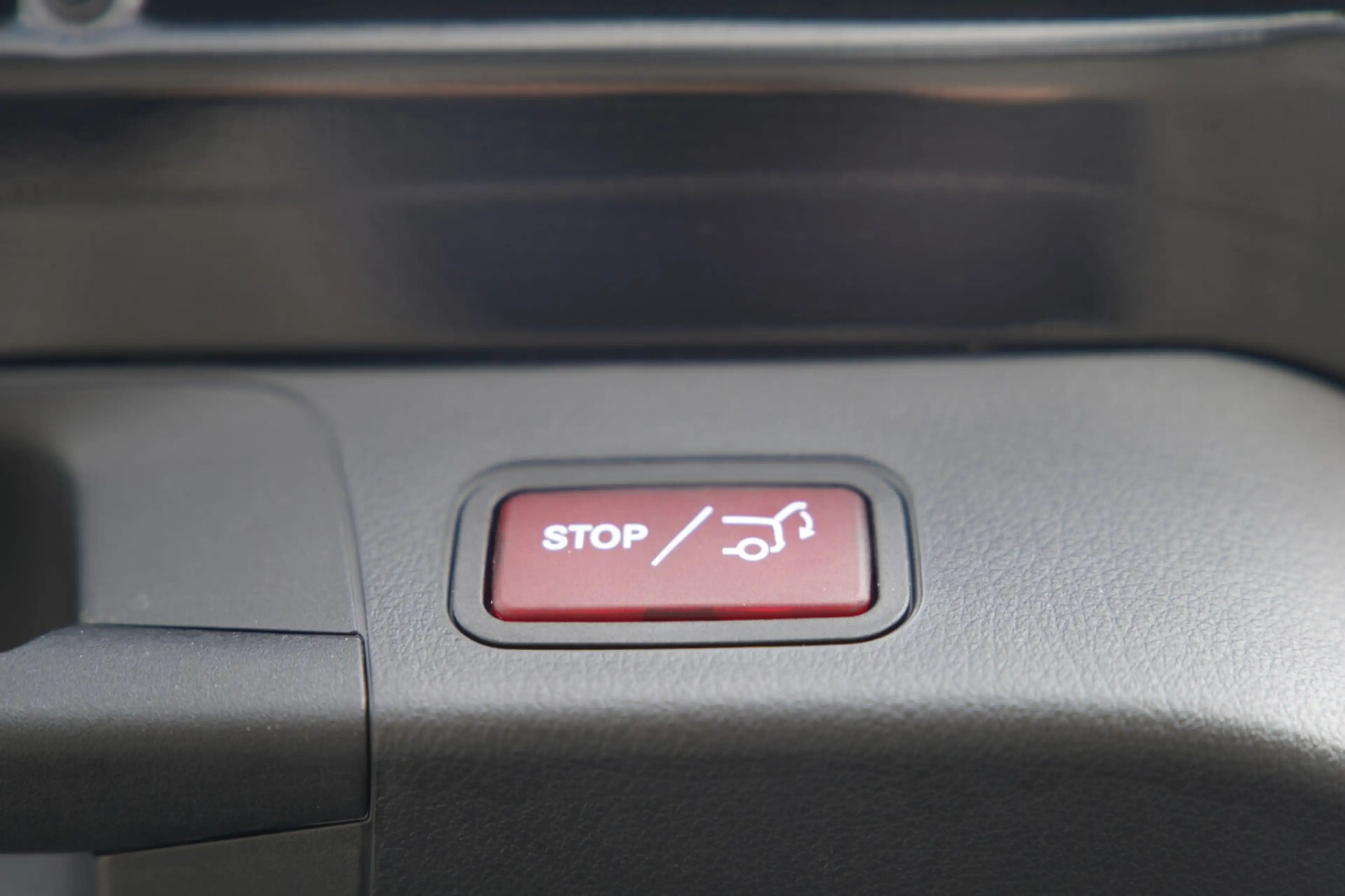 Mercedes-Benz EQB 300 EQB 300 4MATIC Progressive — photo 18