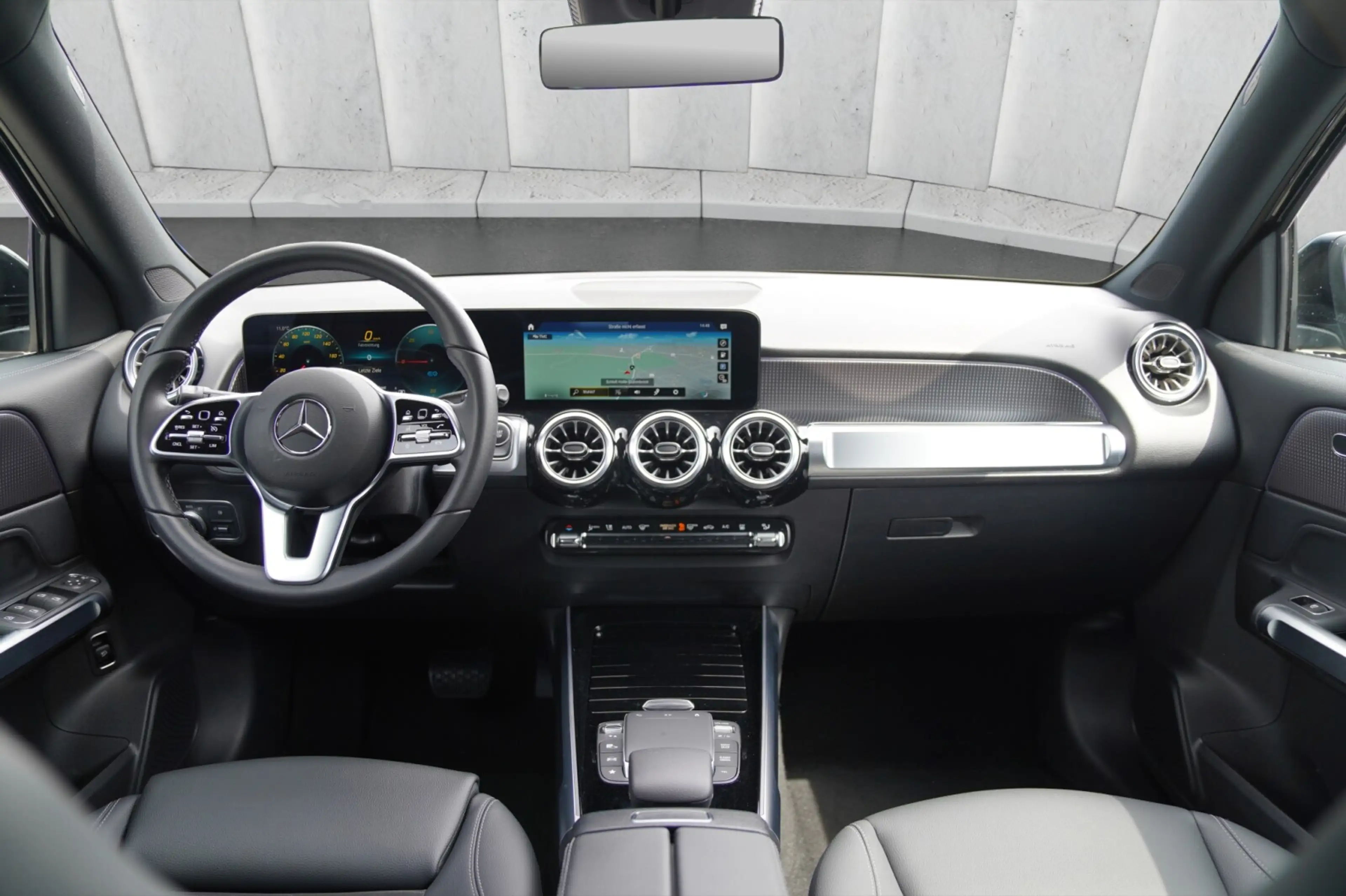 Mercedes-Benz EQB 300 EQB 300 4MATIC Progressive — photo 12
