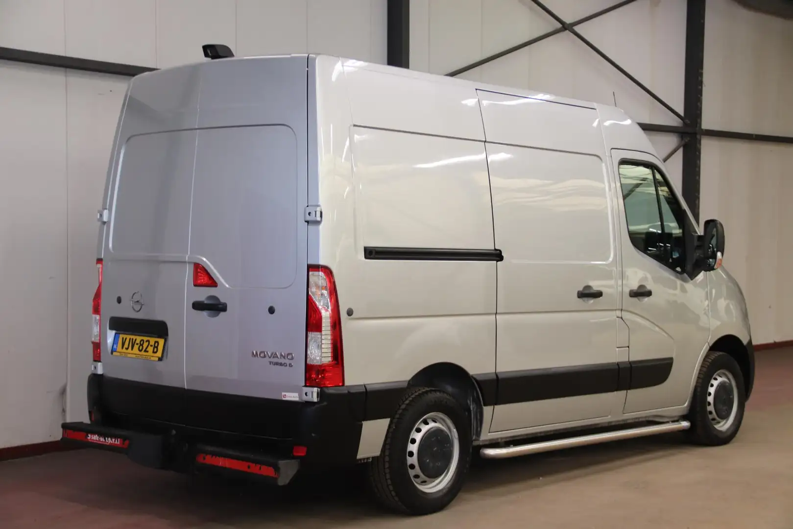 Opel Movano 2.3 Turbo L1H2 AUTOMAAT 180PK Zilver - 2