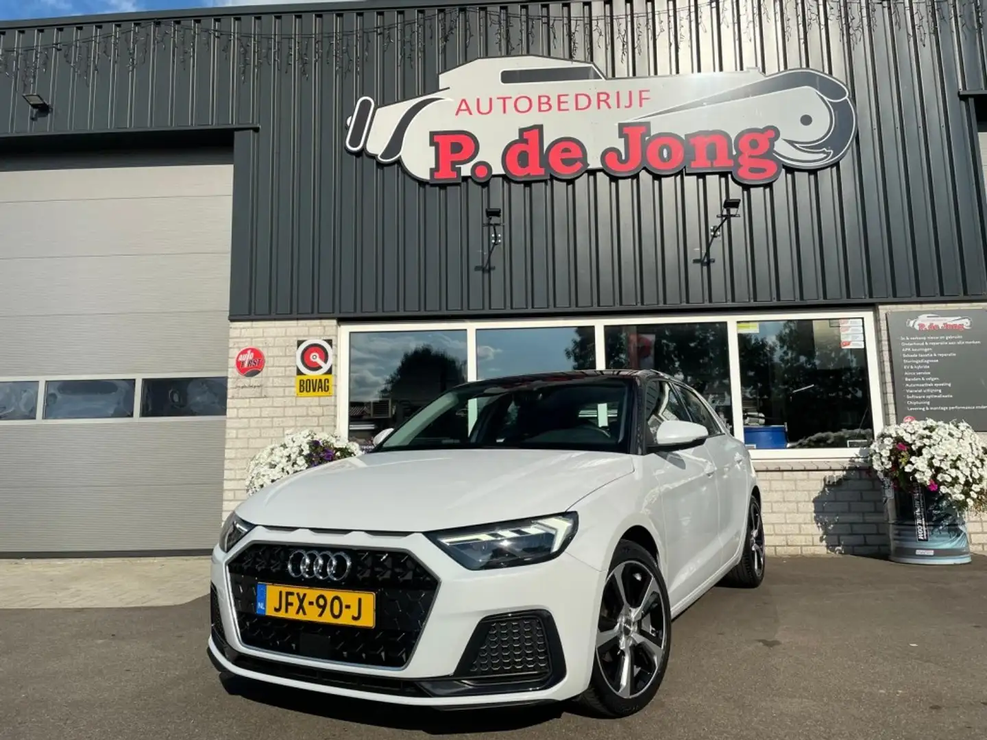 Audi A1 Sportback 25 TFSI, Two-Tone, Carplay, Led, Parelmo Wit - 1