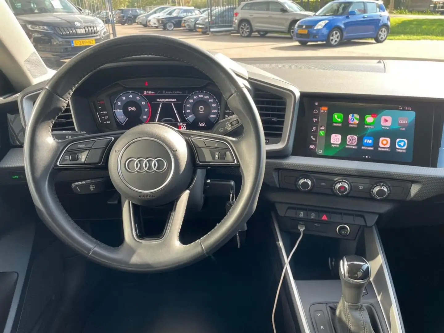 Audi A1 Sportback 25 TFSI, Two-Tone, Carplay, Led, Parelmo Wit - 2