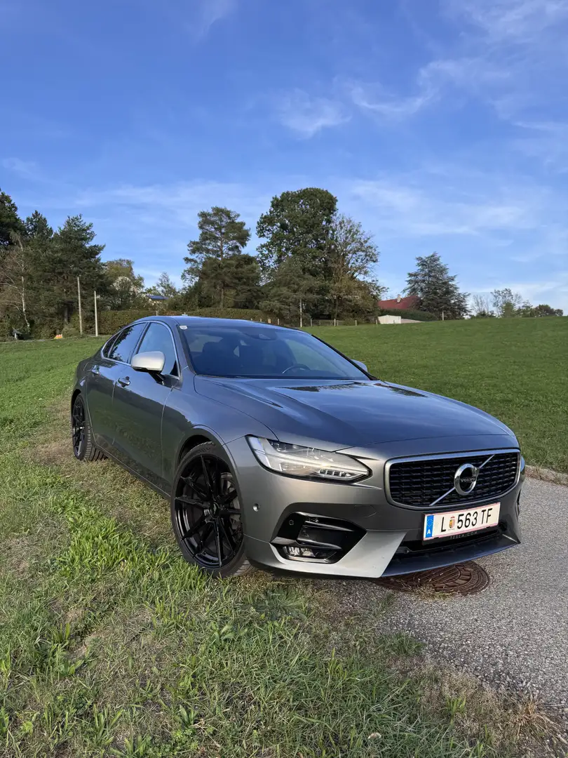 Volvo S90 D3 R-Design - 1