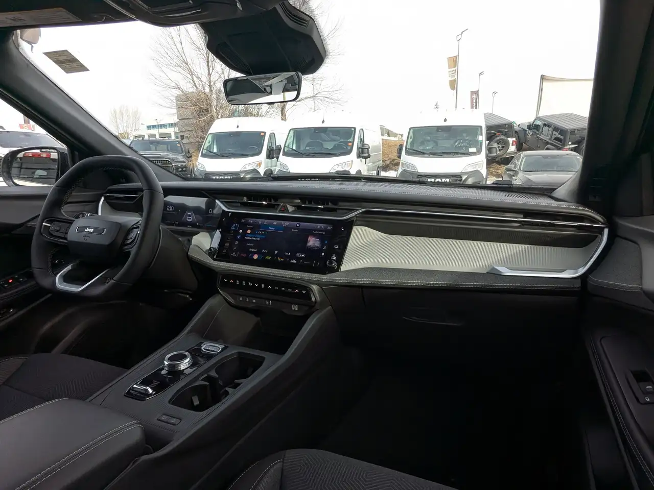 Jeep Cherokee снимка Jeep Cherokee
