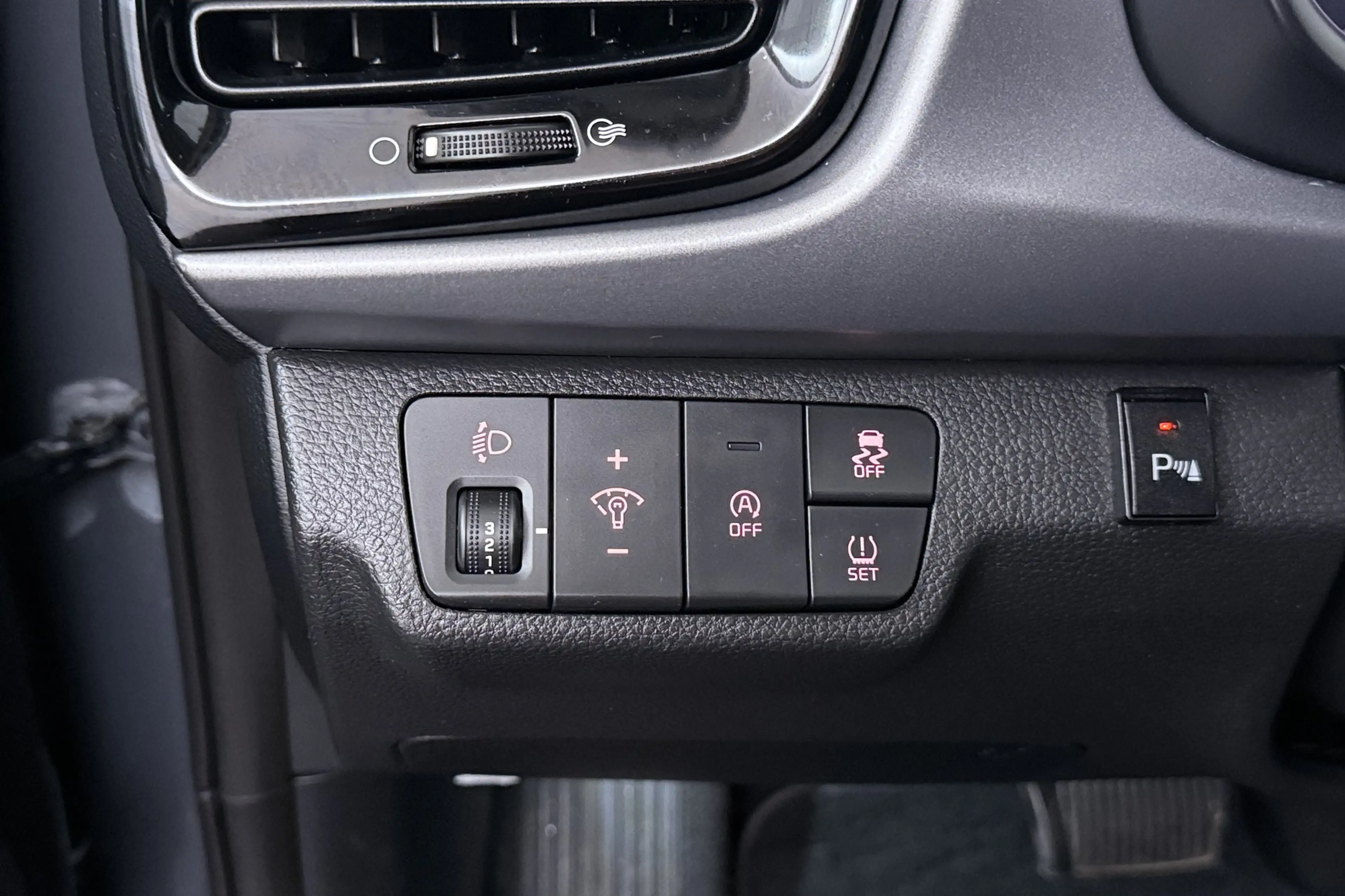 Kia Rio 1.0 T-GDi MHEV DynamicPlusLine (CAMERA, NAVIGATIE, — photo 6