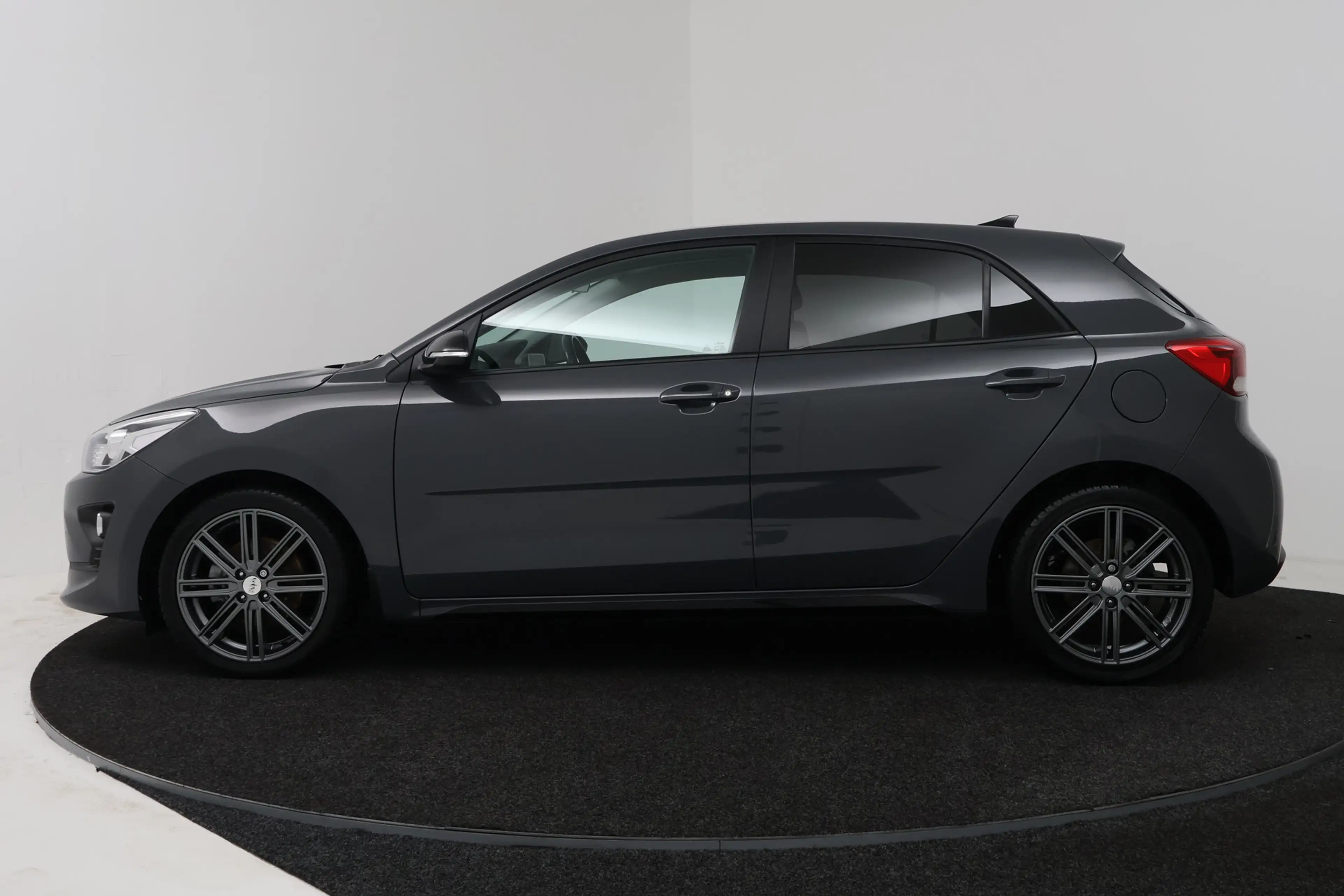 Kia Rio 1.0 T-GDi MHEV DynamicPlusLine (CAMERA, NAVIGATIE, — photo 2