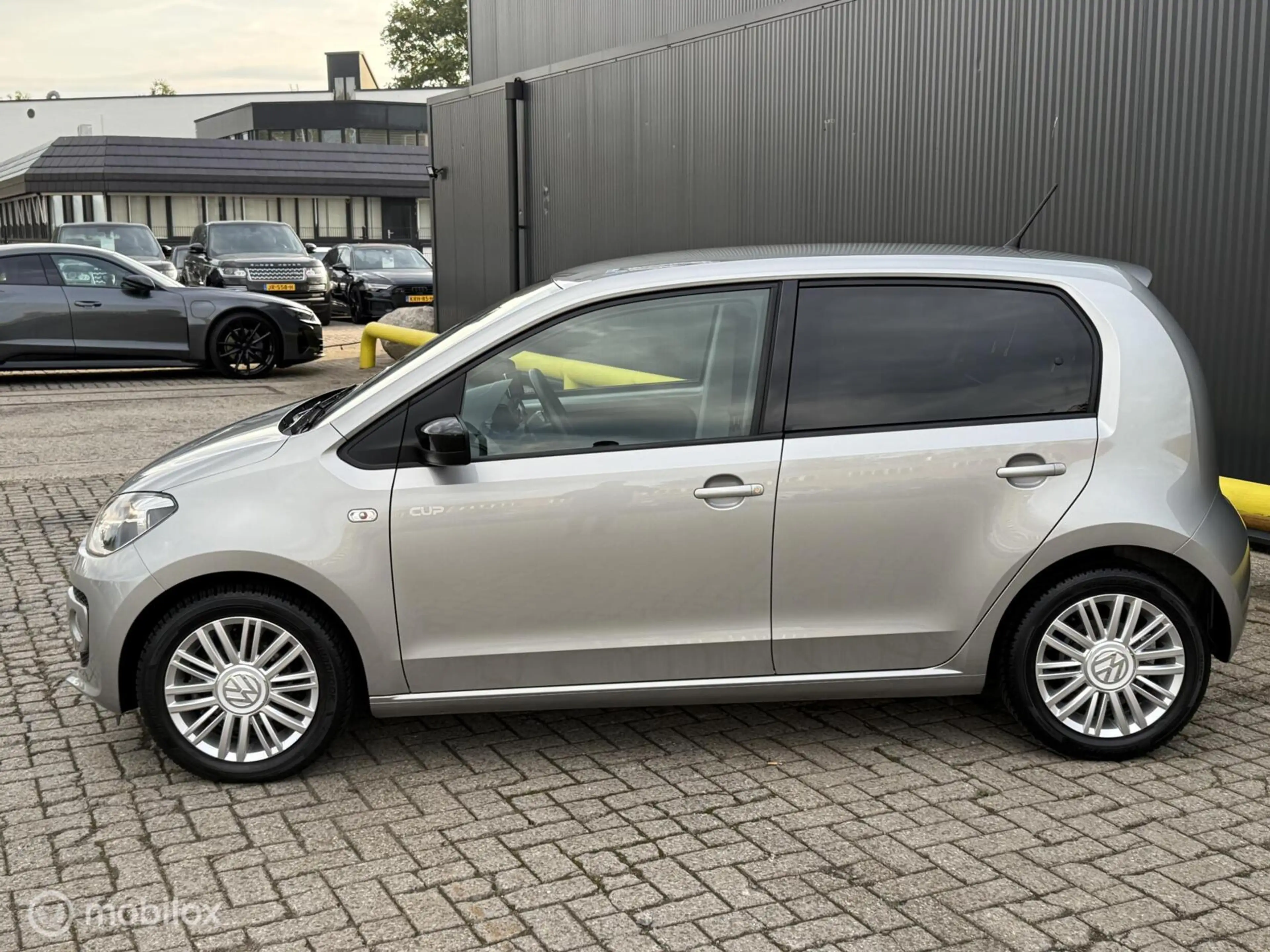 Volkswagen up! 1.0 high up! CUP STOELVERWARMING | PDC | NAVI — photo 7