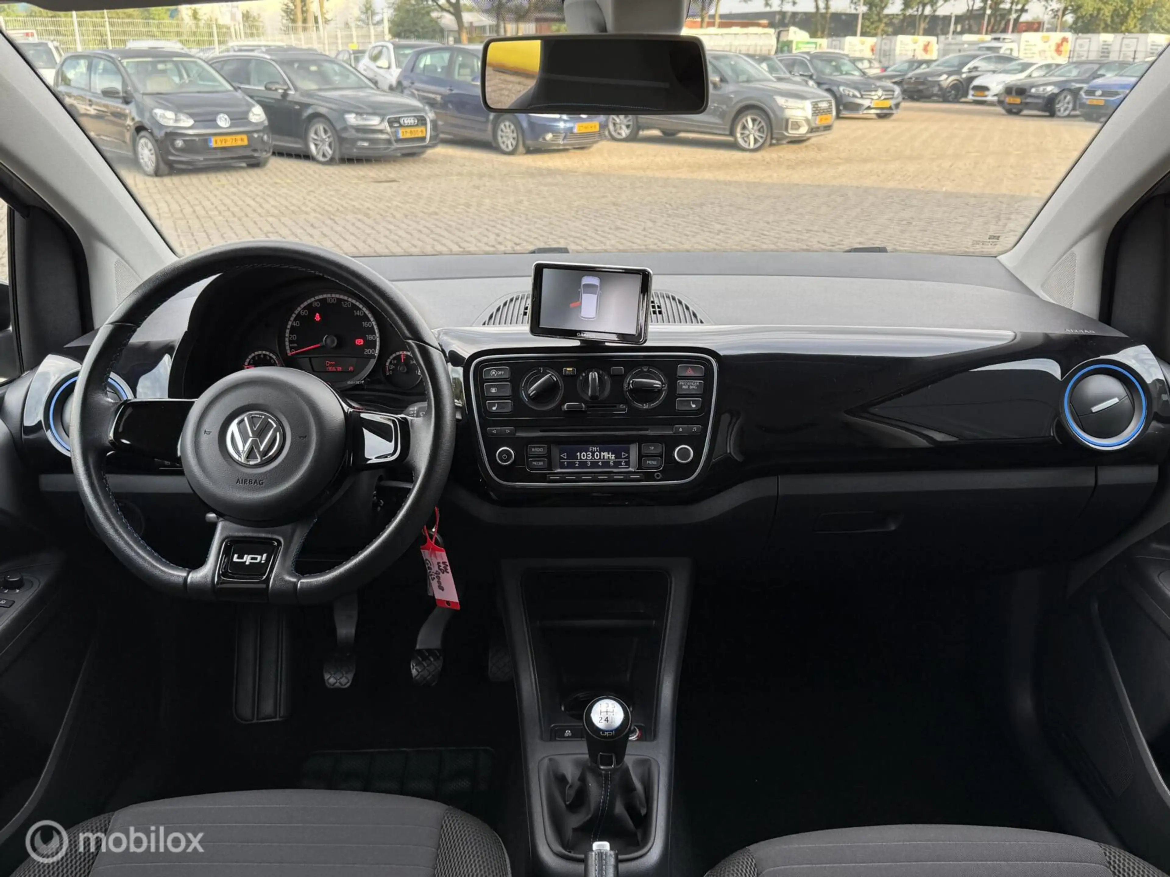 Volkswagen up! 1.0 high up! CUP STOELVERWARMING | PDC | NAVI — photo 2