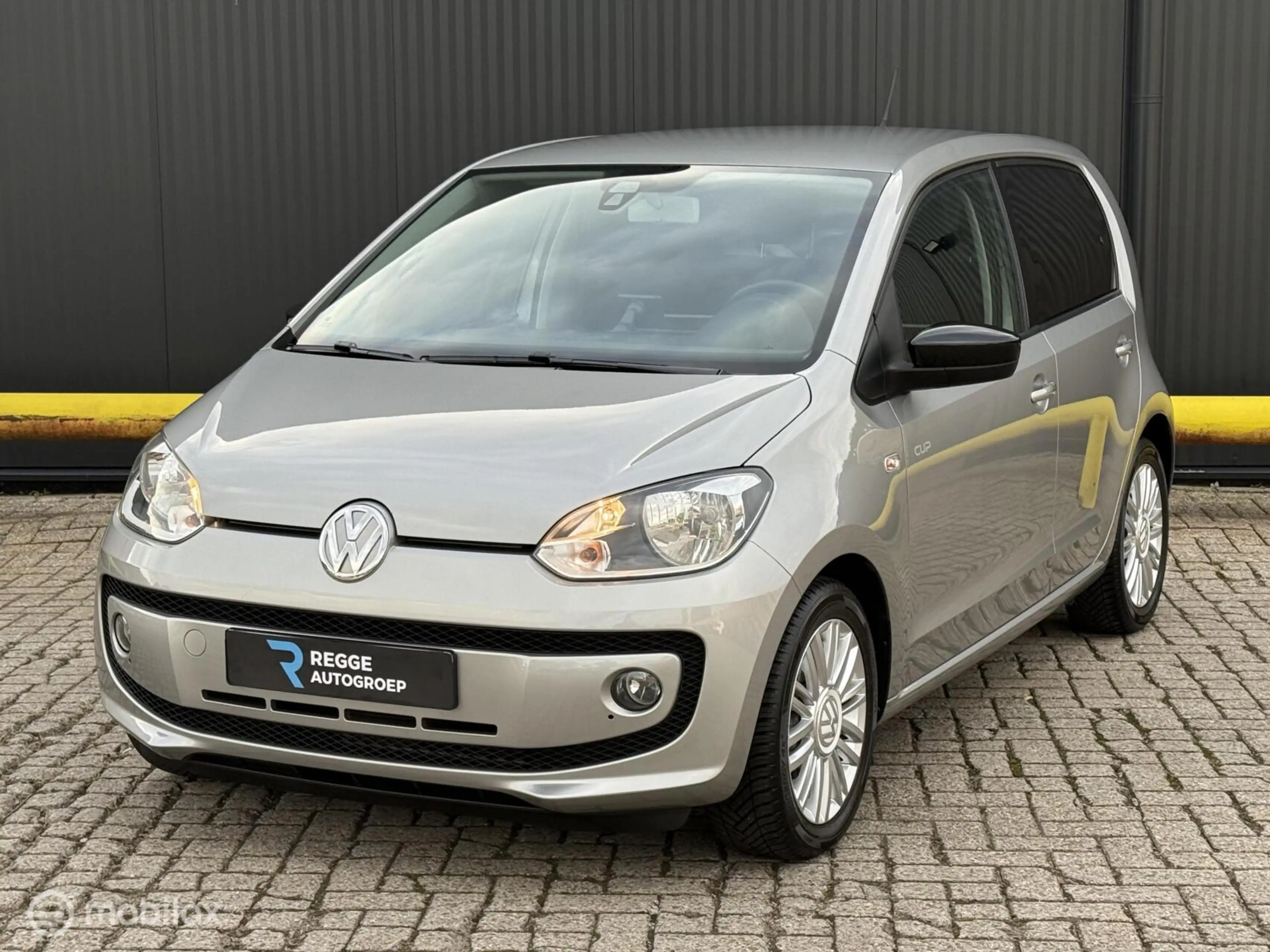 Volkswagen up! 1.0 high up! CUP STOELVERWARMING | PDC | NAVI