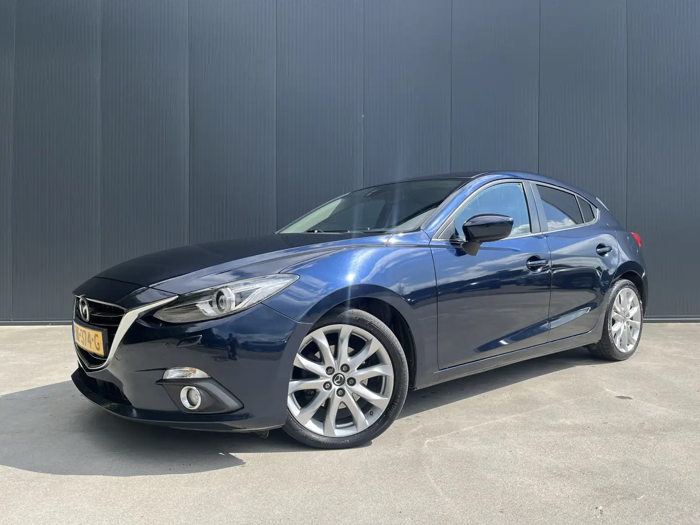Mazda 3 2.2D GT-M XENON LEER HUD LED NAVI CRUISE ECC TREKH Blauw - 1