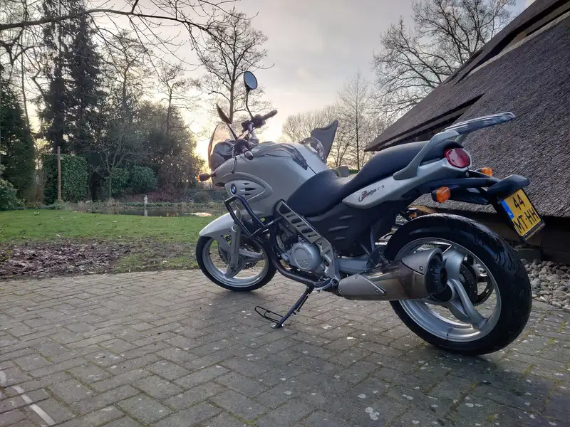 BMW F 650 CS - foto 2