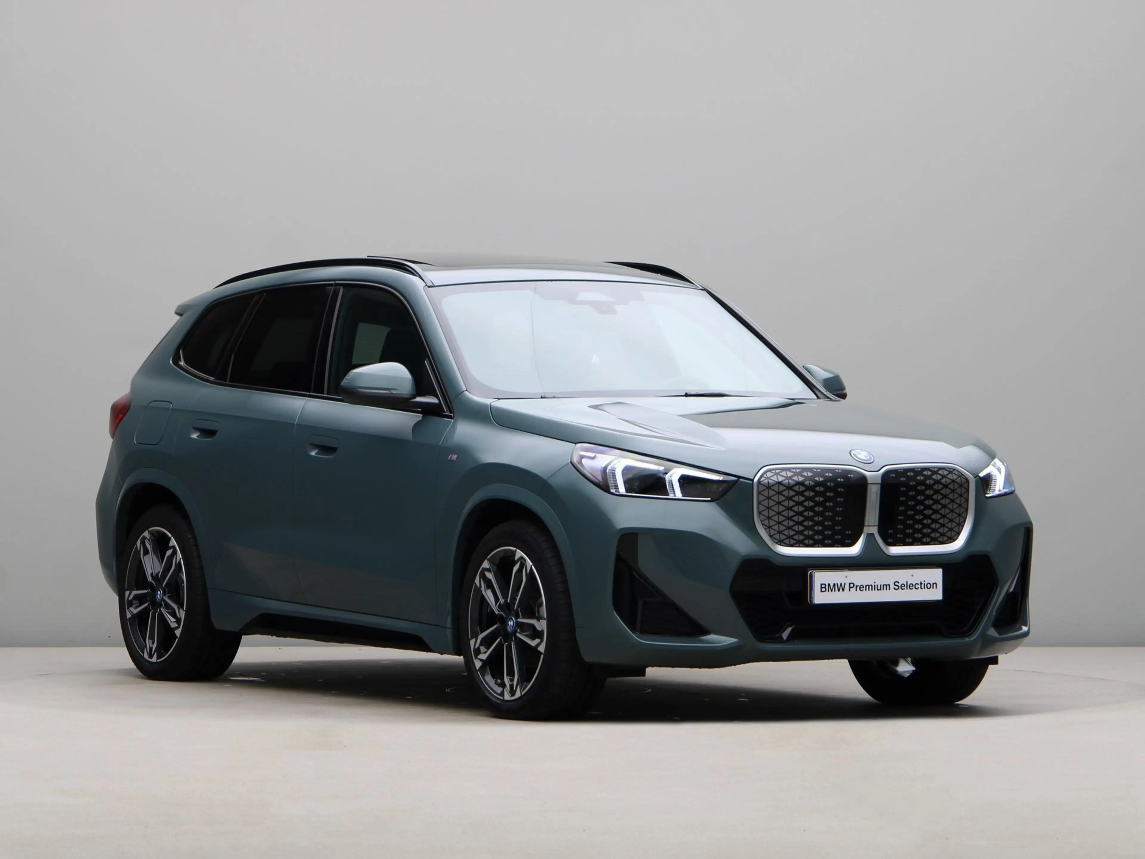 BMW iX1 eDrive20 67 kWh M Sport Edition — photo 7