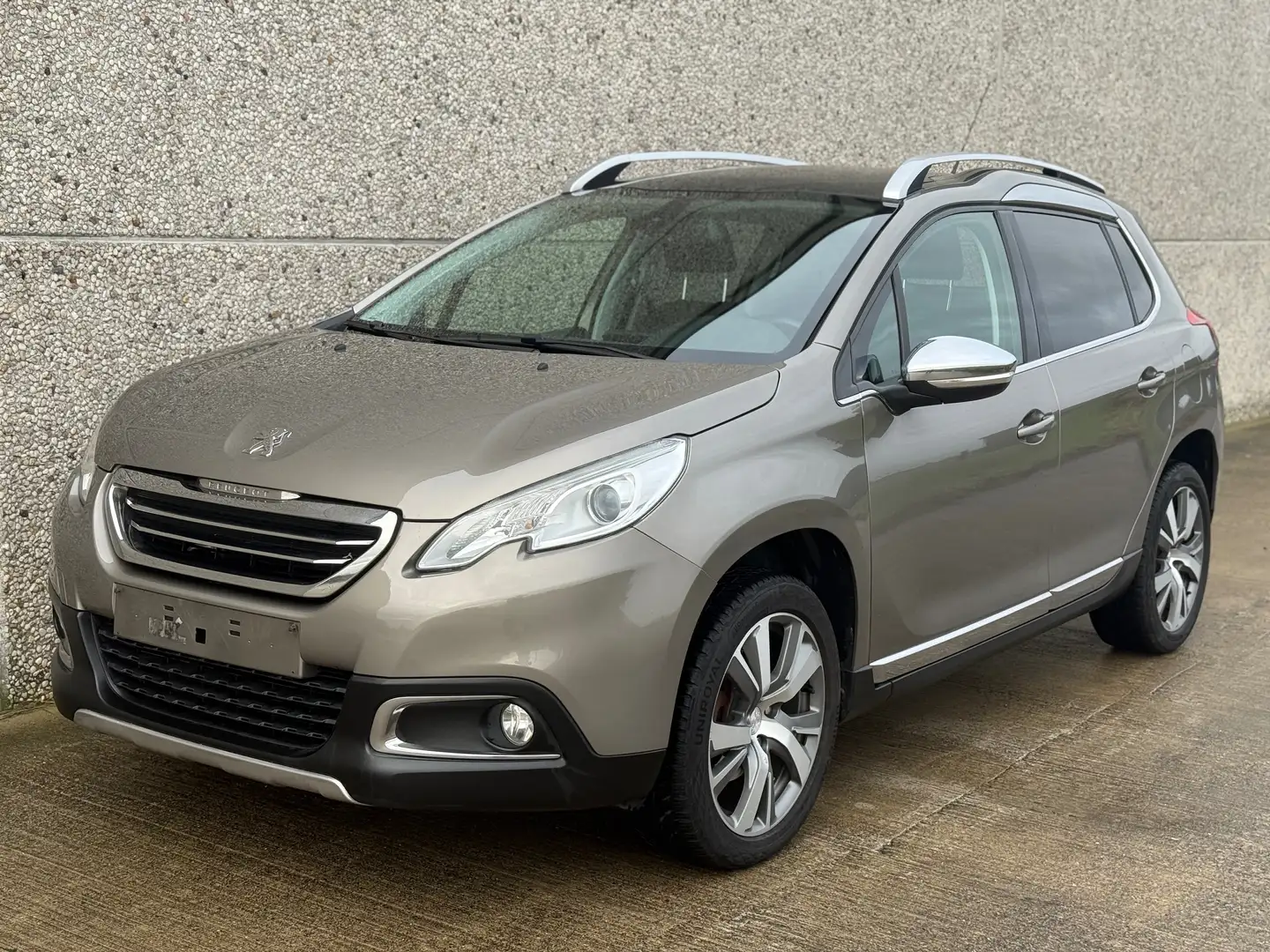 Peugeot 2008 1.6i Benzine Leder Airco Navi Cruis/C Pano - 1